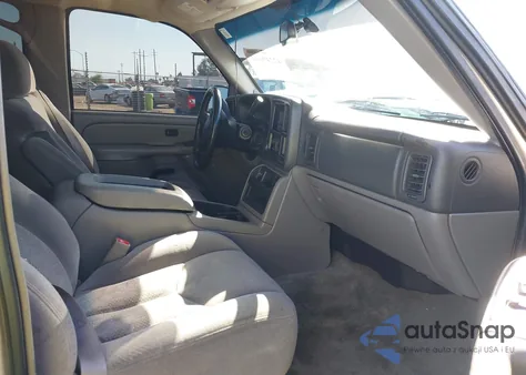 2004 Chevrolet Tahoe Ls from USA, damaged, VIN 1GNEC13T44R170041